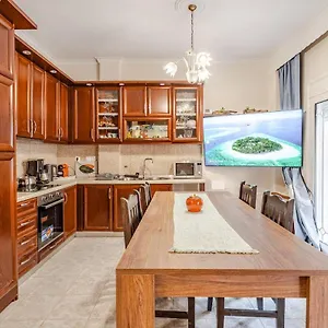 Διαμέρισμα Fully Equipped And Family Friendly Skg Center, Θεσσαλονίκη